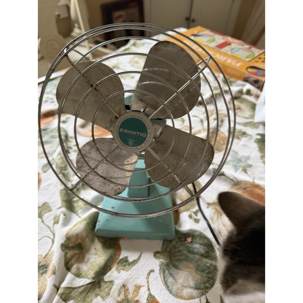 VINTAGE Blue Eskimo 10" Metal Table Top Fan In Great Condition Works Mid-Century